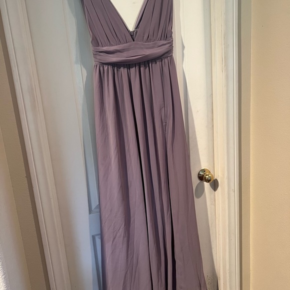 Dusty lavender deep V full length dress - Picture 2 of 3